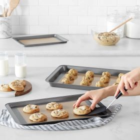 Non-stick Silicone Baking Mats w/ Macaron Cookie Template